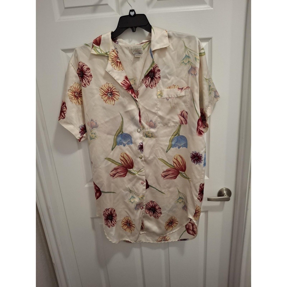 3/$15‎ Lauren Rogers Large Cream Floral Silky Button Down Oversized Shirt